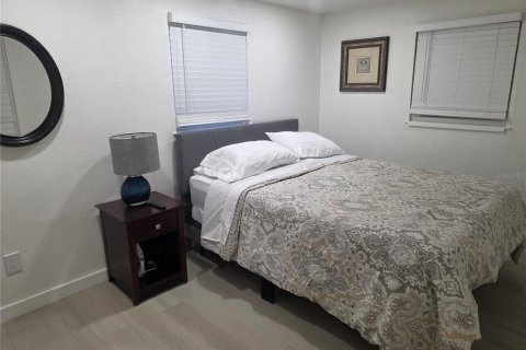 Villa ou maison à vendre à Tampa, Floride: 2 chambres, 78.04 m2 № 2231878 - photo 15