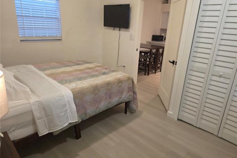 Villa ou maison à vendre à Tampa, Floride: 2 chambres, 78.04 m2 № 2231878 - photo 10