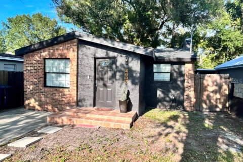 Villa ou maison à vendre à Tampa, Floride: 2 chambres, 78.04 m2 № 2231878 - photo 5
