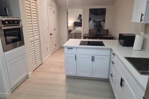 Villa ou maison à vendre à Tampa, Floride: 2 chambres, 78.04 m2 № 2231878 - photo 22