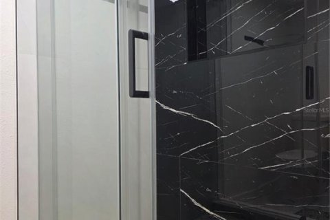 Villa ou maison à vendre à Tampa, Floride: 2 chambres, 78.04 m2 № 2231878 - photo 28