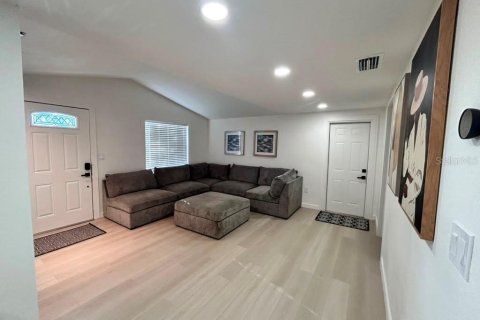 Villa ou maison à vendre à Tampa, Floride: 2 chambres, 78.04 m2 № 2231878 - photo 7