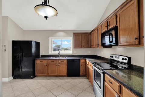 House in Lake Mary, Florida 3 bedrooms, 191.29 sq.m. № 1534607 - photo 15