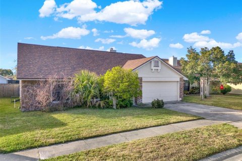 House in Lake Mary, Florida 3 bedrooms, 191.29 sq.m. № 1534607 - photo 3