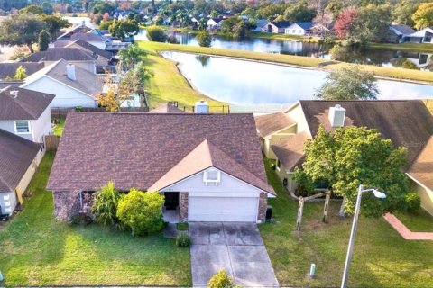 House in Lake Mary, Florida 3 bedrooms, 191.29 sq.m. № 1534607 - photo 1