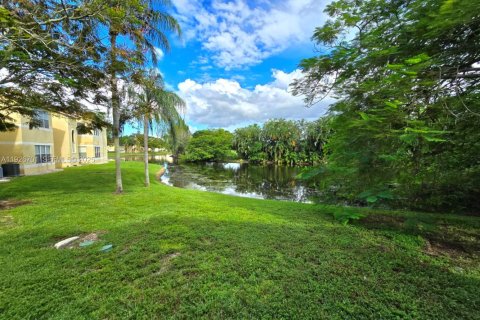 Condominio en venta en Sunrise, Florida, 2 dormitorios, 89.65 m2 № 1986588 - foto 16