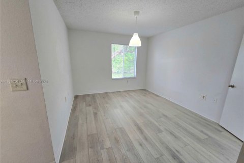 Condominio en venta en Sunrise, Florida, 2 dormitorios, 89.65 m2 № 1986588 - foto 12