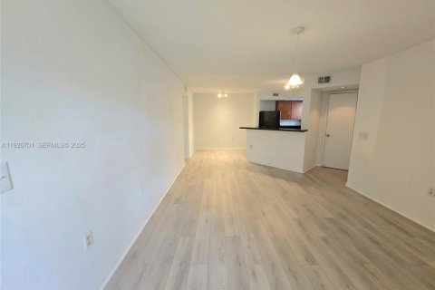 Condominio en venta en Sunrise, Florida, 2 dormitorios, 89.65 m2 № 1986588 - foto 4