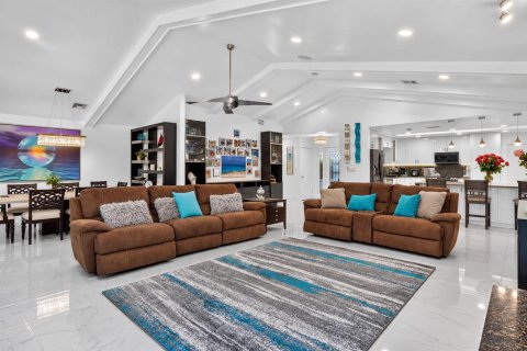Villa ou maison à vendre à Boca Raton, Floride: 3 chambres, 219.53 m2 № 2425114 - photo 13