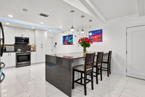 Villa ou maison à vendre à Boca Raton, Floride: 3 chambres, 219.53 m2 № 2425114 - photo 18