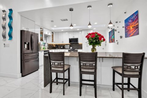 Villa ou maison à vendre à Boca Raton, Floride: 3 chambres, 219.53 m2 № 2425114 - photo 19