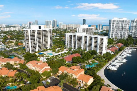 Купить кондоминиум в Авентура, Флорида 3 спальни, 169.08м2, № 1958250 - фото 25