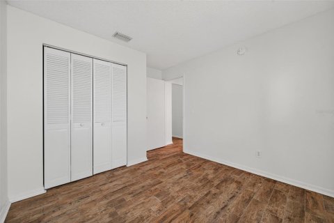 Casa en venta en Tampa, Florida, 3 dormitorios, 96.06 m2 № 1917874 - foto 22