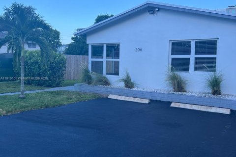 Снять в аренду виллу или дом в Халландейл-Бич, Флорида 1 спальня, № 1970820 - фото 17