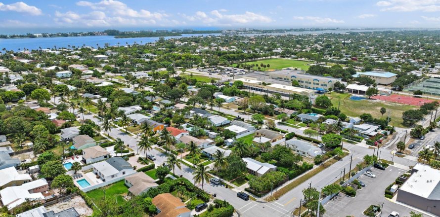 Casa en West Palm Beach, Florida 3 dormitorios, 115.2 m2 № 1178688