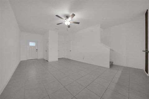 Townhouse in San Antonio, Florida 3 bedrooms, 151.8 sq.m. № 2352358 - photo 7