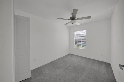 Townhouse in San Antonio, Florida 3 bedrooms, 151.8 sq.m. № 2352358 - photo 18