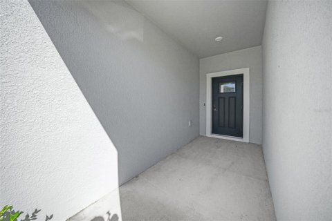 Townhouse in San Antonio, Florida 3 bedrooms, 151.8 sq.m. № 2352358 - photo 3