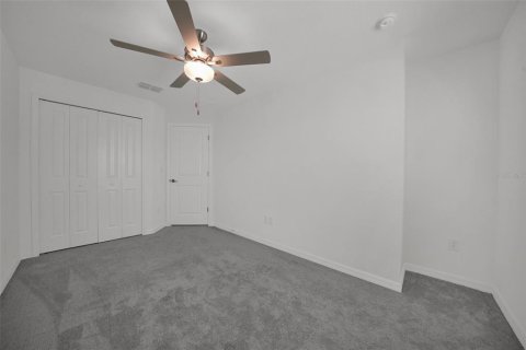 Townhouse in San Antonio, Florida 3 bedrooms, 151.8 sq.m. № 2352358 - photo 17