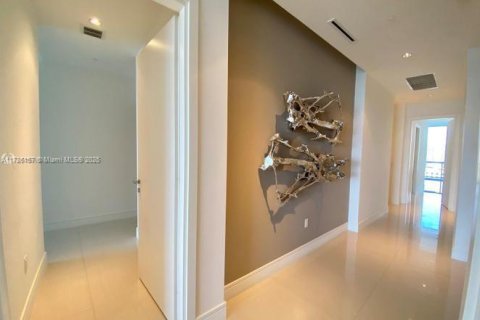Condo in Aventura, Florida, 4 bedrooms  № 1841154 - photo 5