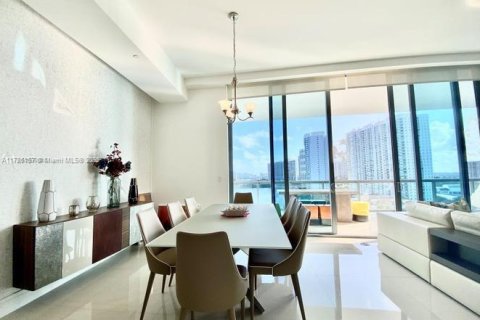 Condo in Aventura, Florida, 4 bedrooms  № 1841154 - photo 12