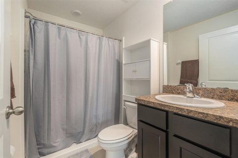 House in Zephyrhills, Florida 3 bedrooms, 130.53 sq.m. № 1893943 - photo 27