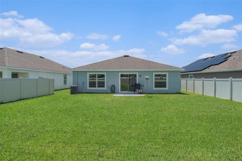 House in Zephyrhills, Florida 3 bedrooms, 130.53 sq.m. № 1893943 - photo 28