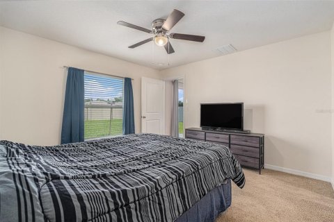 House in Zephyrhills, Florida 3 bedrooms, 130.53 sq.m. № 1893943 - photo 19