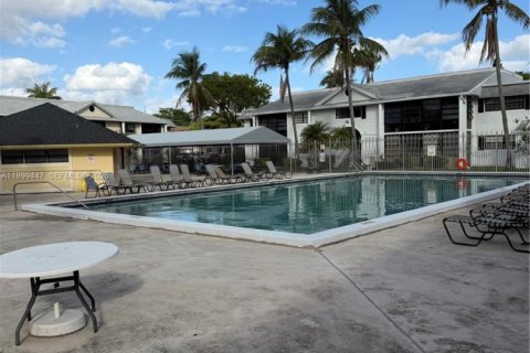 Снять в аренду кондоминиум в Майами, Флорида 2 спальни, 80.82м2, № 2064202 - фото 25