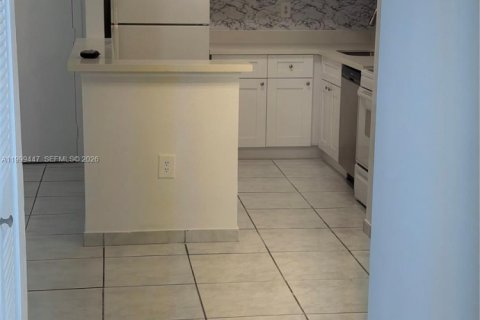 Снять в аренду кондоминиум в Майами, Флорида 2 спальни, 80.82м2, № 2064202 - фото 19