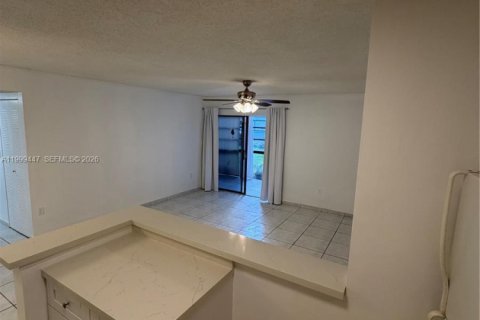 Снять в аренду кондоминиум в Майами, Флорида 2 спальни, 80.82м2, № 2064202 - фото 10