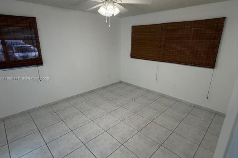 Снять в аренду кондоминиум в Майами, Флорида 2 спальни, 80.82м2, № 2064202 - фото 16