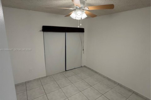 Снять в аренду кондоминиум в Майами, Флорида 2 спальни, 80.82м2, № 2064202 - фото 15