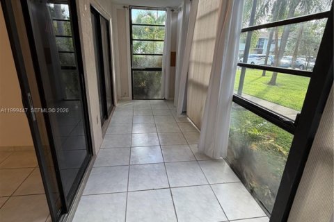 Снять в аренду кондоминиум в Майами, Флорида 2 спальни, 80.82м2, № 2064202 - фото 5