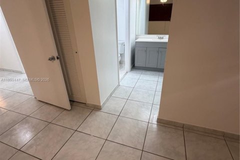 Снять в аренду кондоминиум в Майами, Флорида 2 спальни, 80.82м2, № 2064202 - фото 17