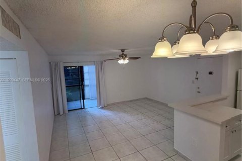 Снять в аренду кондоминиум в Майами, Флорида 2 спальни, 80.82м2, № 2064202 - фото 11