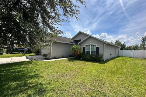 Casa en venta en Kissimmee, Florida, 3 dormitorios, 139.17 m2 № 1835652 - foto 1