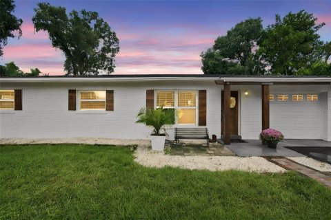 Casa en Seminole, Florida 3 dormitorios, 106.28 m2 № 2408697