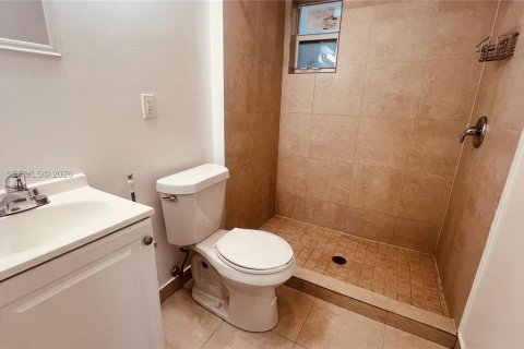 Condo in North Miami Beach, Florida, 1 bedroom  № 2268429 - photo 15