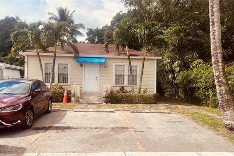 Condo in North Miami Beach, Florida, 1 bedroom  № 2268429 - photo 18