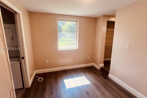 Condo in North Miami Beach, Florida, 1 bedroom  № 2268429 - photo 11