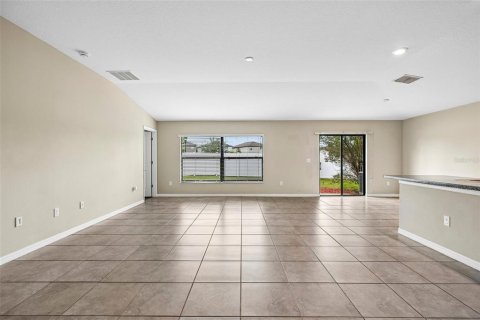 Villa ou maison à vendre à Tampa, Floride: 4 chambres, 179.86 m2 № 2427348 - photo 10
