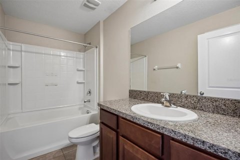Villa ou maison à vendre à Tampa, Floride: 4 chambres, 179.86 m2 № 2427348 - photo 24
