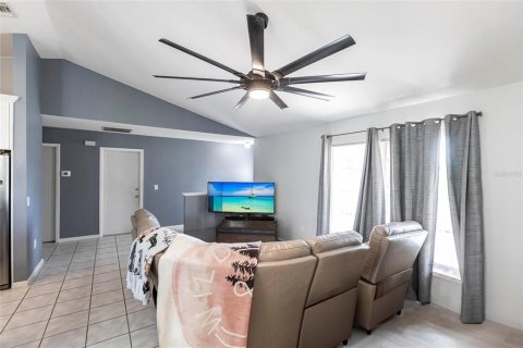 House in Punta Gorda, Florida 2 bedrooms, 122.17 sq.m. № 1907895 - photo 5