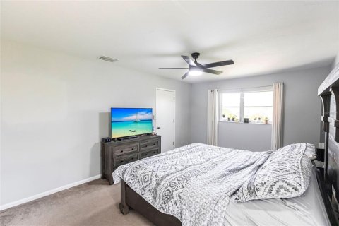 House in Punta Gorda, Florida 2 bedrooms, 122.17 sq.m. № 1907895 - photo 14