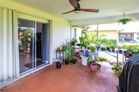 House in Punta Gorda, Florida 2 bedrooms, 122.17 sq.m. № 1907895 - photo 20