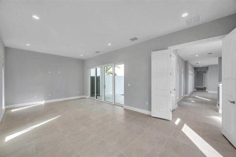 Casa en alquiler en Bradenton, Florida, 4 dormitorios, 375.42 m2 № 1733060 - foto 11