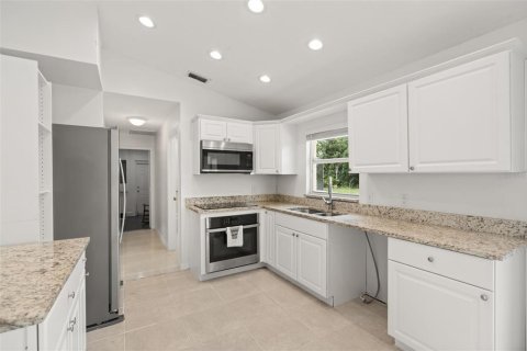 Casa en venta en Kissimmee, Florida, 3 dormitorios, 99.87 m2 № 2345405 - foto 8