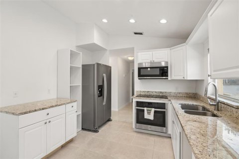 Casa en venta en Kissimmee, Florida, 3 dormitorios, 99.87 m2 № 2345405 - foto 6