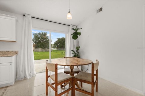Casa en venta en Kissimmee, Florida, 3 dormitorios, 99.87 m2 № 2345405 - foto 11